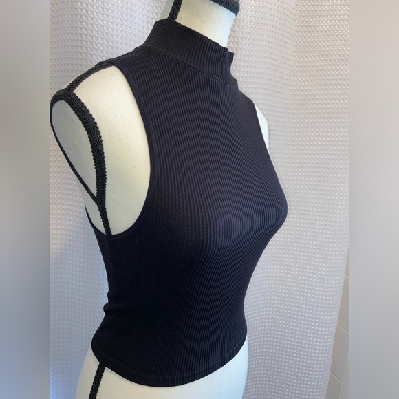 Women’s Zara Black sleeveless stretchy black mock neck ribbed Tank top size XS/S - Picture 3 of 9